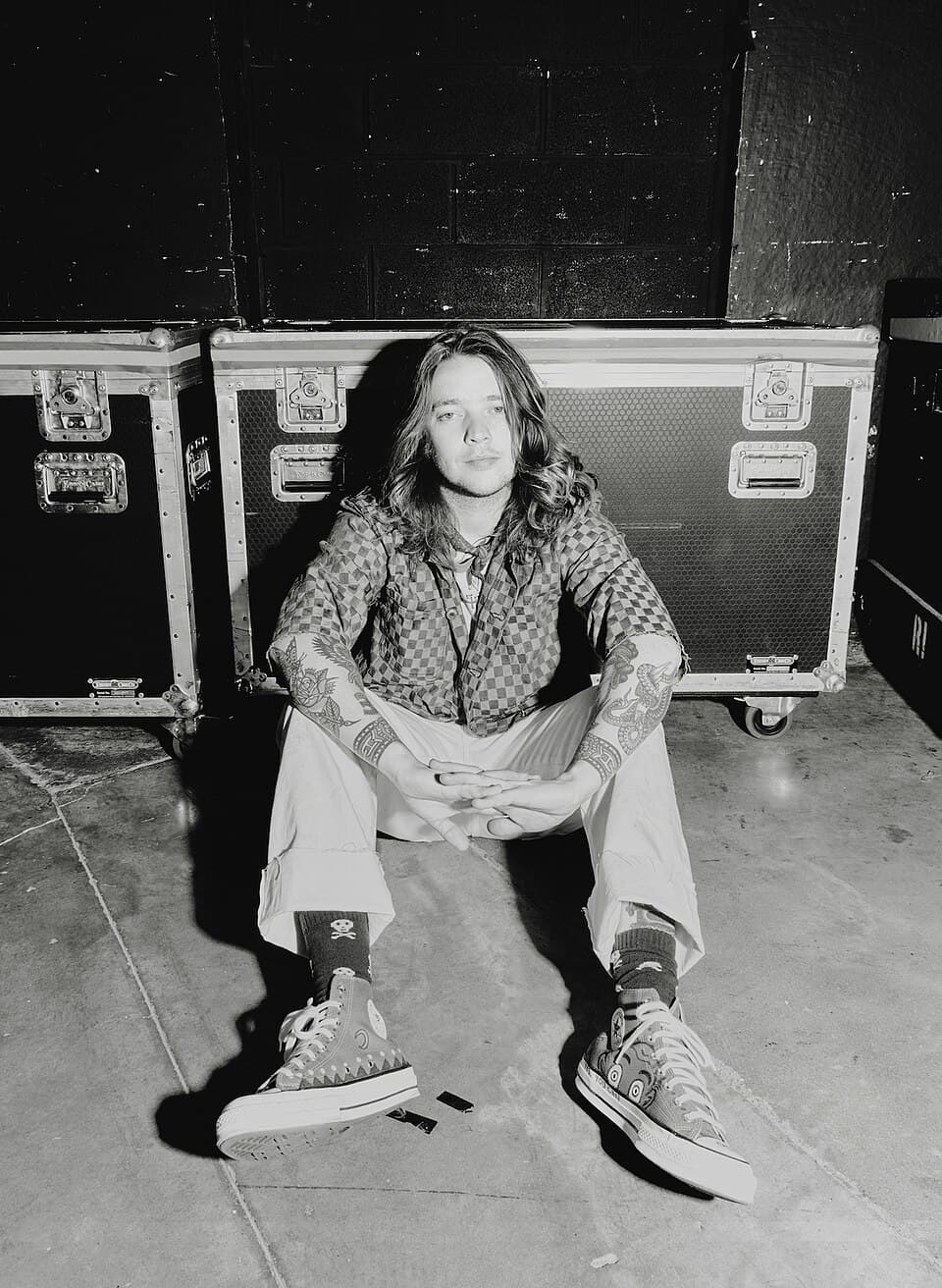 Billy Strings, guitarist