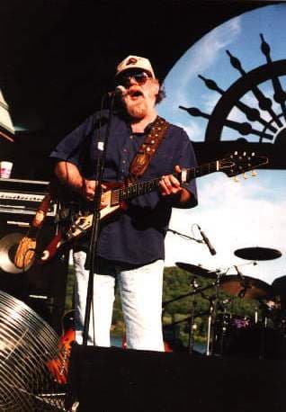 Lonnie Mack, guitarist