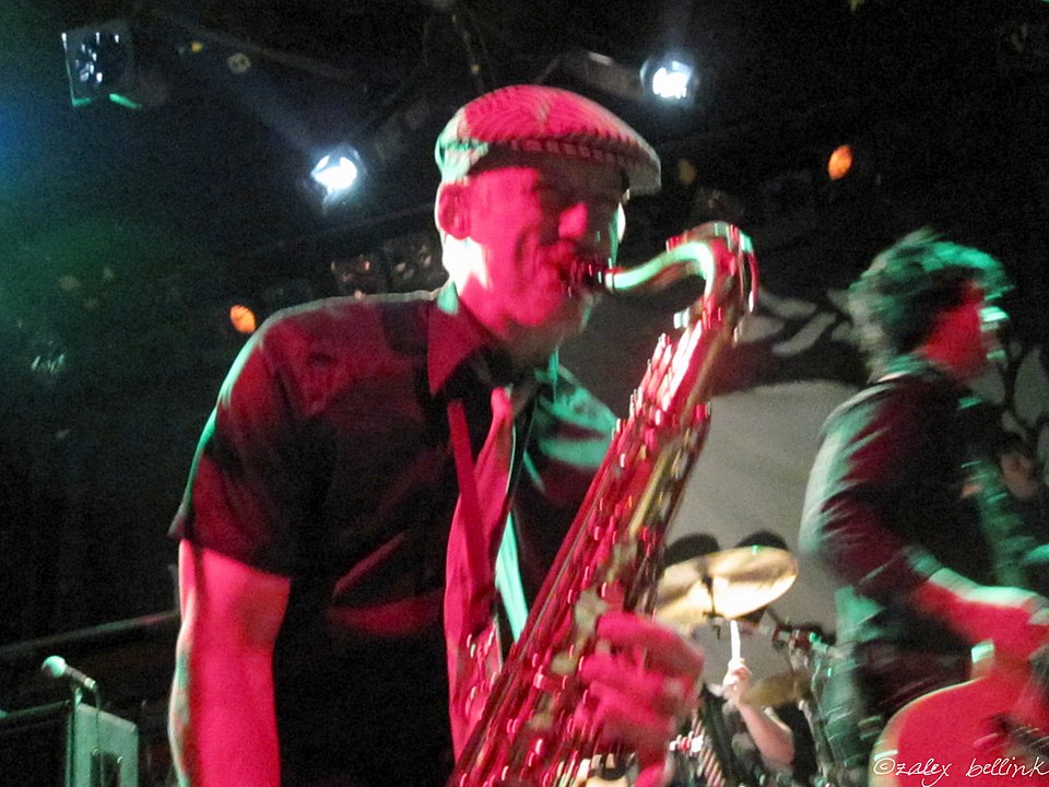 Jason Freese, guitarist